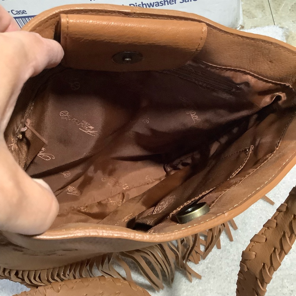 Fossil Vintage Tan Leather Saddle Fringe Bag Top Opening - Picture 7 of 11